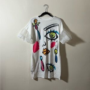 Abstract Face Graphic T-Shirt